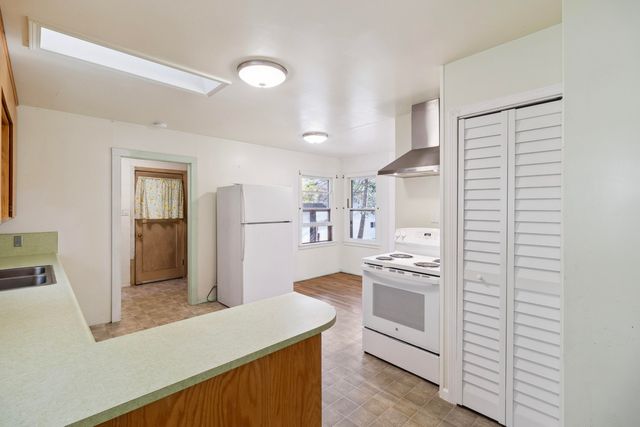 970 Branstetter Lane, Redding, CA 96001
