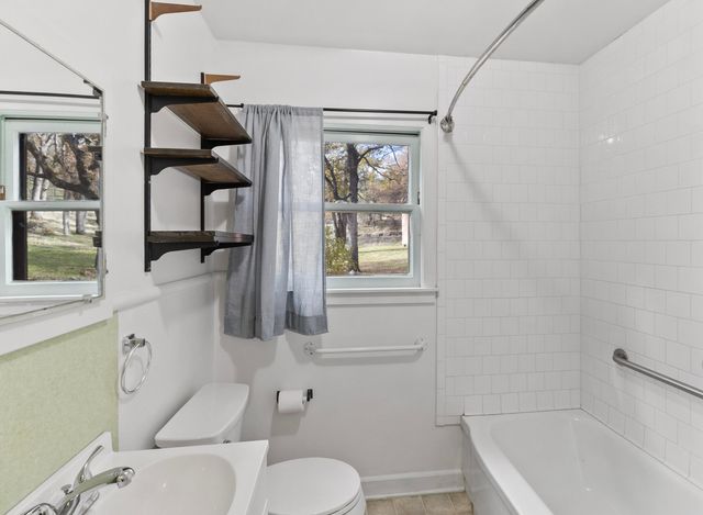 970 Branstetter Lane, Redding, CA 96001