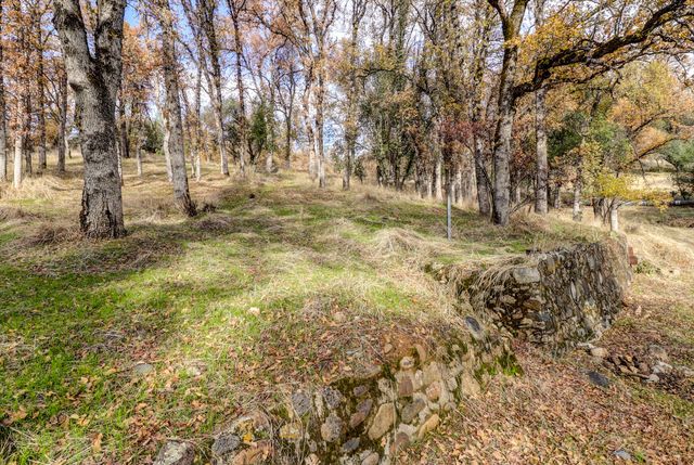 970 Branstetter Lane, Redding, CA 96001