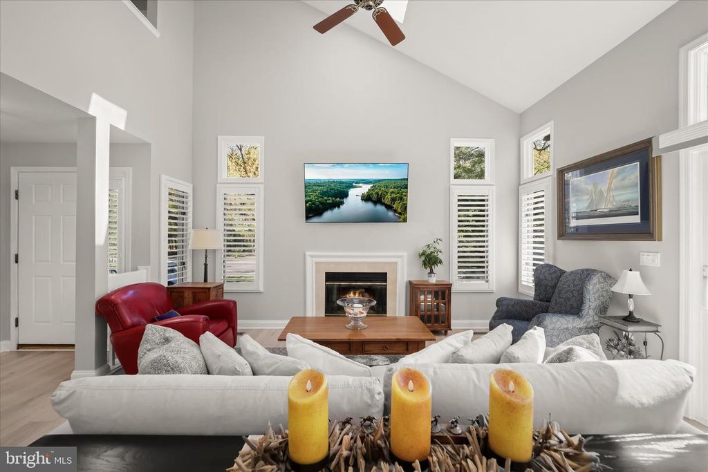 Image 6 of property listing at 2804 PENNYPOND LN N, Annapolis, MD 21401