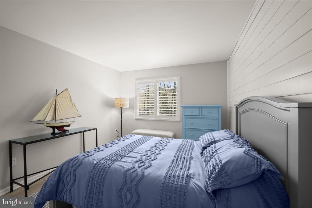 Image 29 of property listing at 2804 PENNYPOND LN N, Annapolis, MD 21401