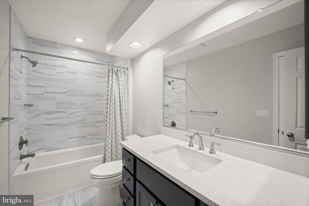 Image 36 of property listing at 2804 PENNYPOND LN N, Annapolis, MD 21401