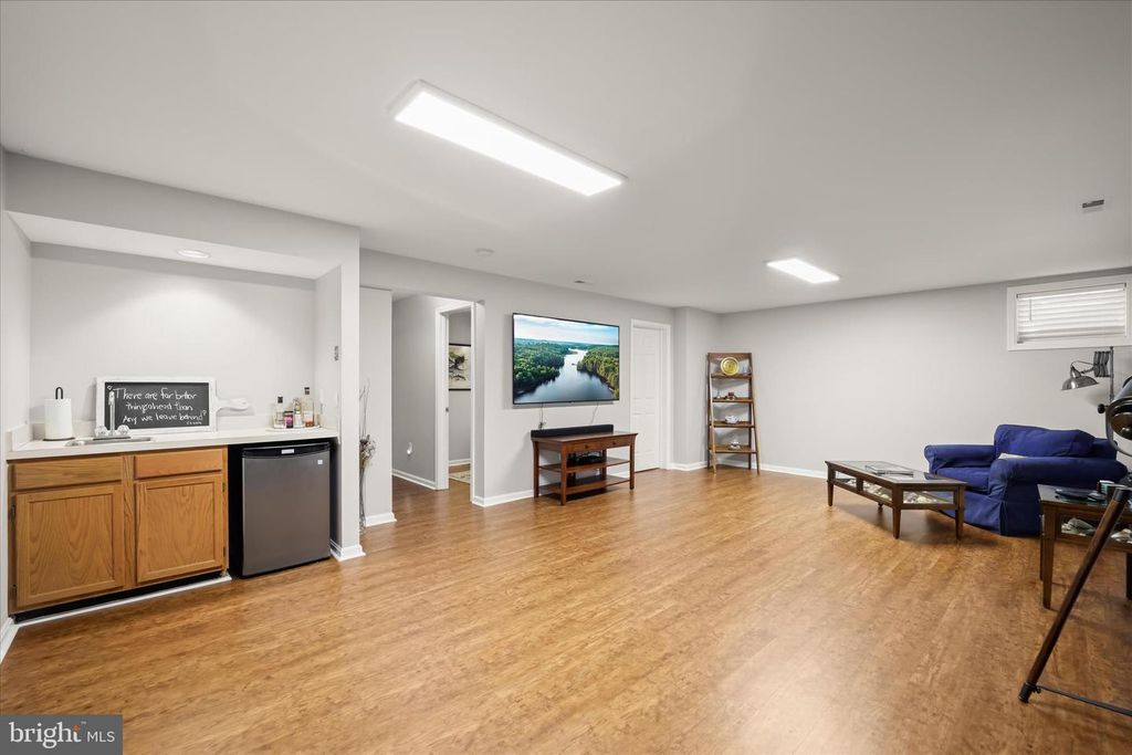 Image 37 of property listing at 2804 PENNYPOND LN N, Annapolis, MD 21401