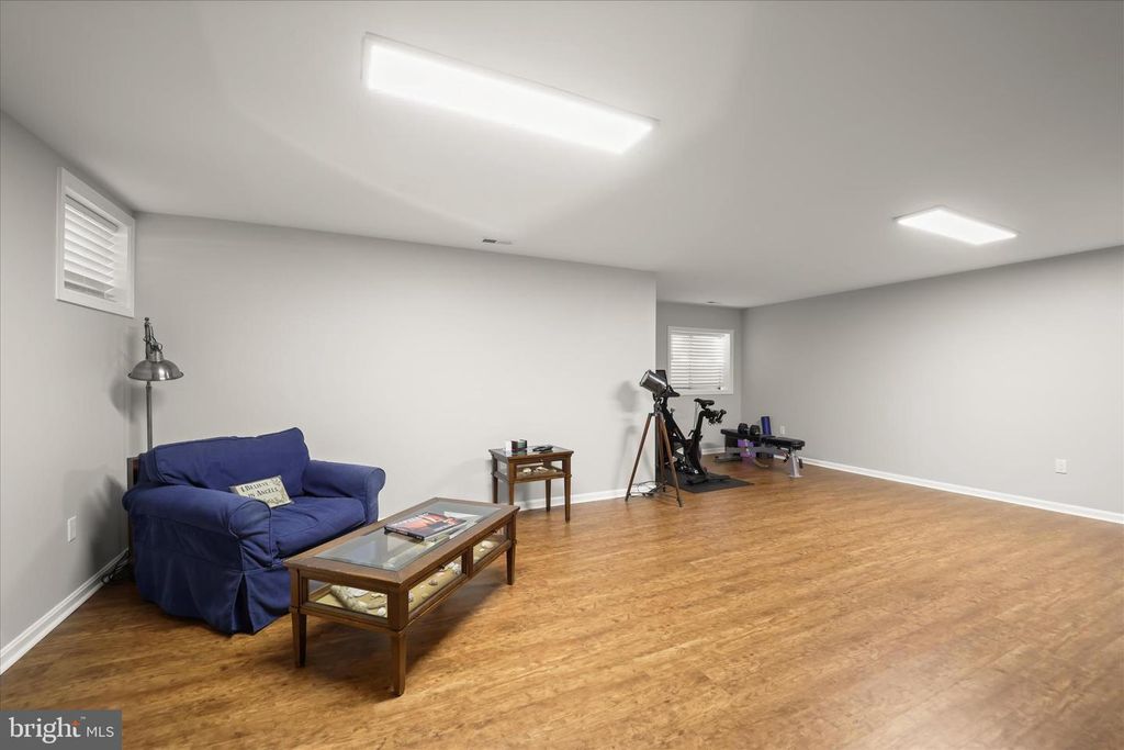 Image 39 of property listing at 2804 PENNYPOND LN N, Annapolis, MD 21401