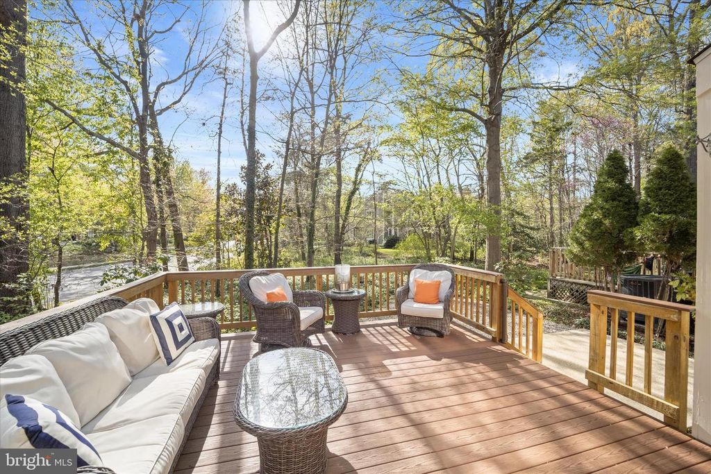 Image 43 of property listing at 2804 PENNYPOND LN N, Annapolis, MD 21401