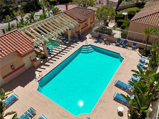 3101 Plaza Del Amo 36, Torrance, CA 90503