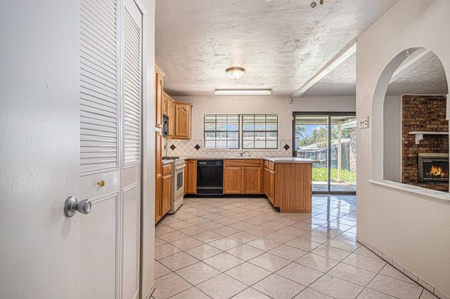 1814 Addington Drive, Carrollton, TX 75007