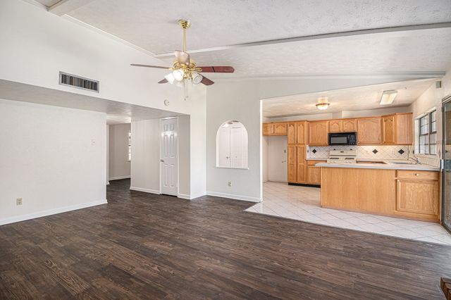 1814 Addington Drive, Carrollton, TX 75007