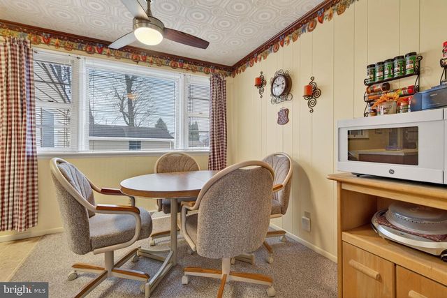 336 MEMORIAL BLVD, Newmanstown, PA 17073