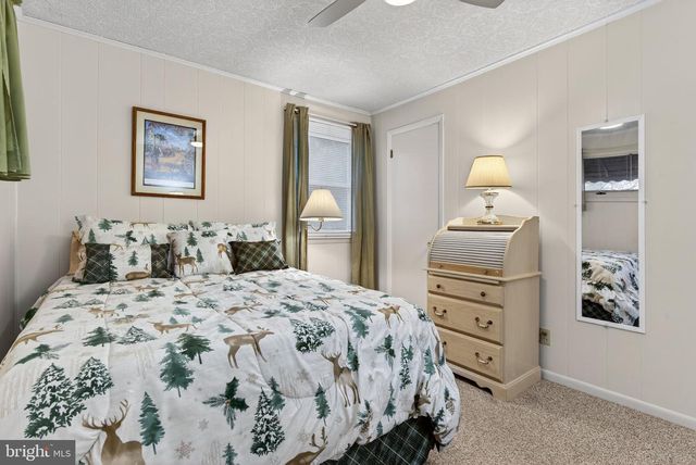 336 MEMORIAL BLVD, Newmanstown, PA 17073