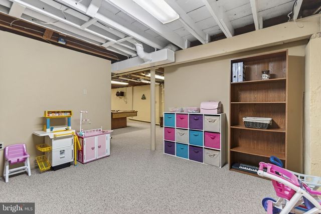 336 MEMORIAL BLVD, Newmanstown, PA 17073