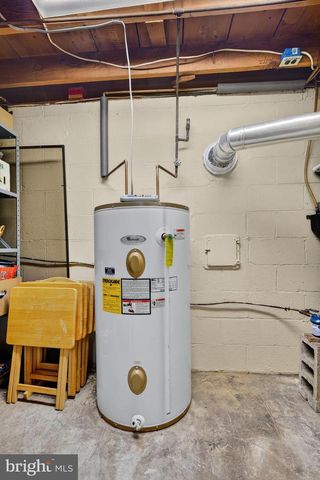 336 MEMORIAL BLVD, Newmanstown, PA 17073