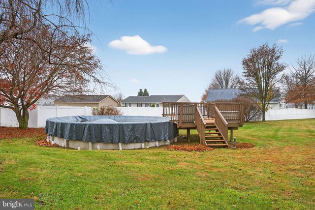 336 MEMORIAL BLVD, Newmanstown, PA 17073