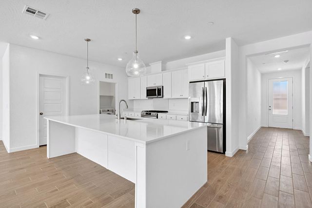3921 Buttercup Road, Madera, CA 93636