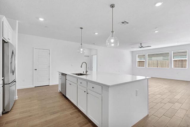 3921 Buttercup Road, Madera, CA 93636