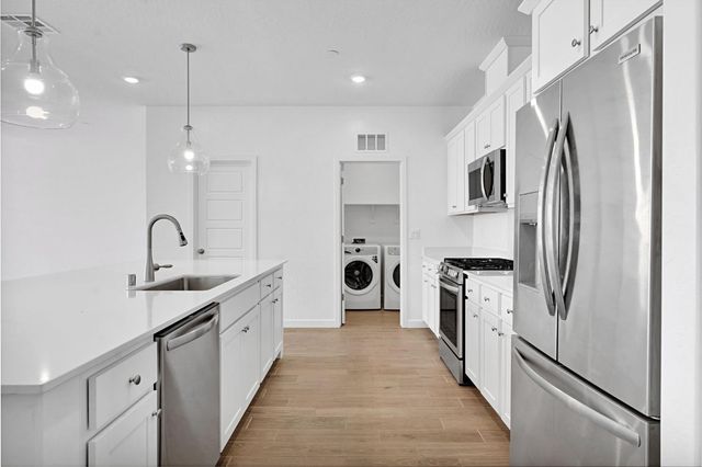 3921 Buttercup Road, Madera, CA 93636