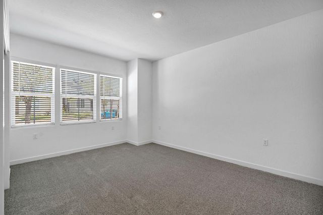 3921 Buttercup Road, Madera, CA 93636