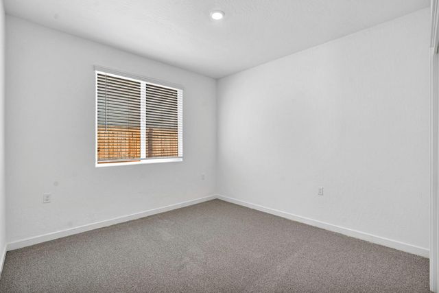 3921 Buttercup Road, Madera, CA 93636