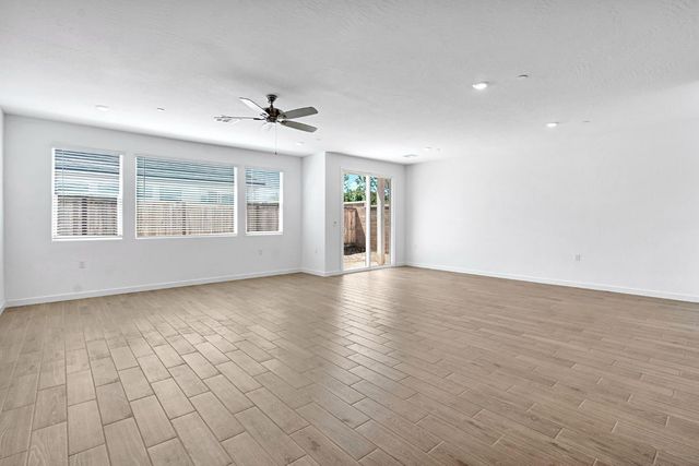 3921 Buttercup Road, Madera, CA 93636