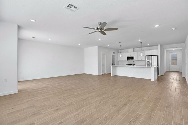 3921 Buttercup Road, Madera, CA 93636
