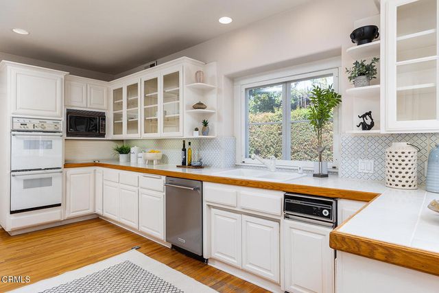 1220 Wentworth Avenue, Pasadena, CA 91106