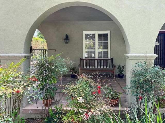 1220 Wentworth Avenue, Pasadena, CA 91106
