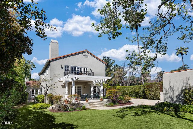 1220 Wentworth Avenue, Pasadena, CA 91106