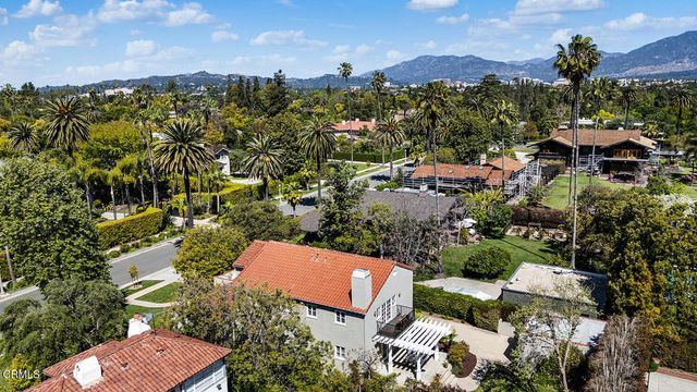 1220 Wentworth Avenue, Pasadena, CA 91106
