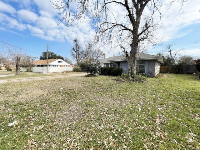 203 Abrams Road, Richardson, TX 75081
