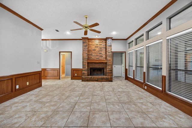 301 Raintree Drive, Highland Village, TX 75077