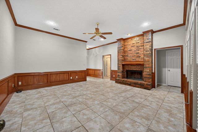 301 Raintree Drive, Highland Village, TX 75077