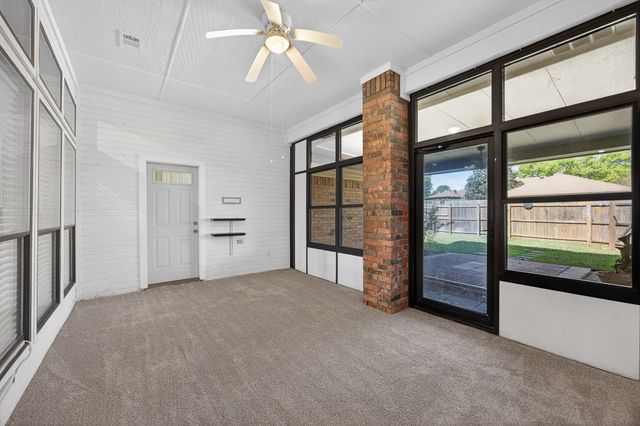 301 Raintree Drive, Highland Village, TX 75077