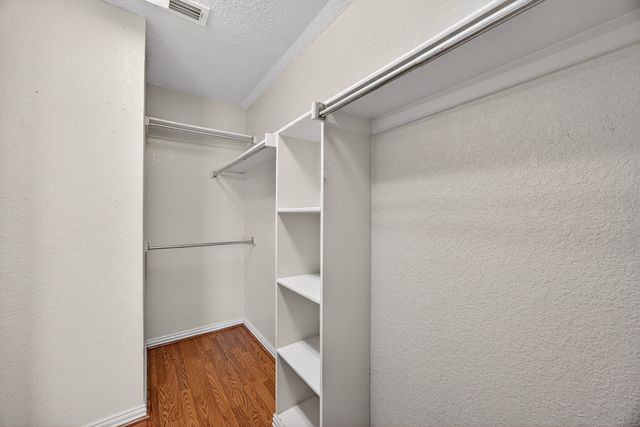 301 Raintree Drive, Highland Village, TX 75077