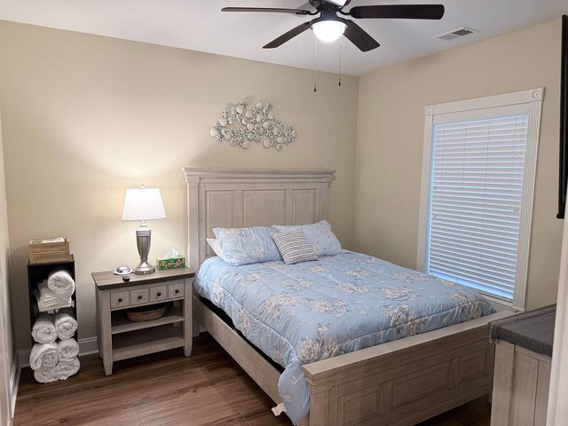 4882 Luster Leaf Cir Apt 101, Myrtle Beach, SC 29577