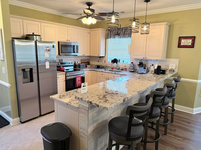 4882 Luster Leaf Cir Apt 101, Myrtle Beach, SC 29577