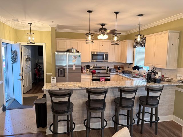 4882 Luster Leaf Cir Apt 101, Myrtle Beach, SC 29577