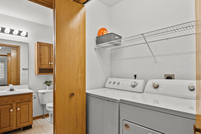 1 Daytona Beach Drive, Madison, WI 53719
