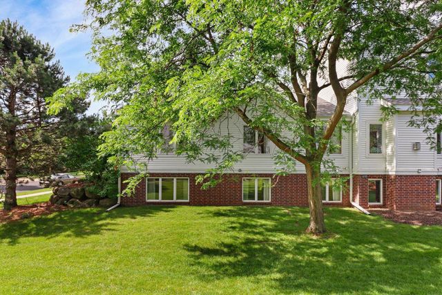 1 Daytona Beach Drive, Madison, WI 53719