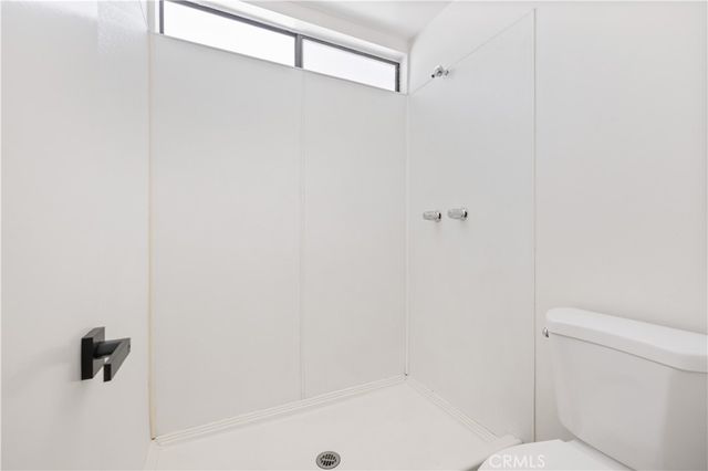 7550 Zombar 11, Van Nuys, CA 91406