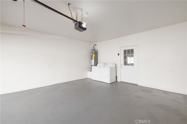 7550 Zombar 11, Van Nuys, CA 91406