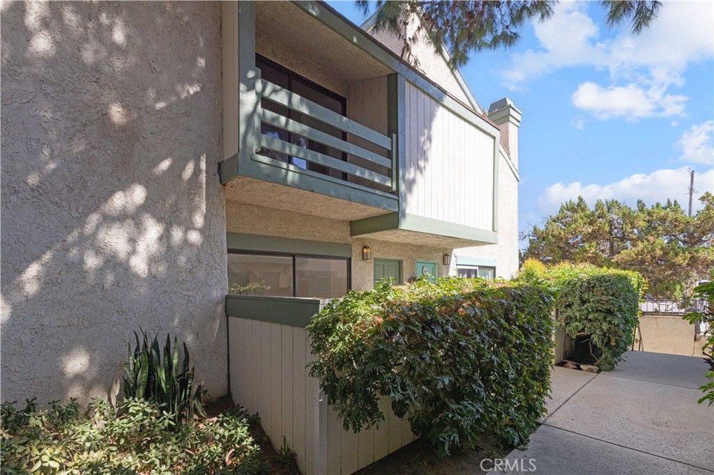7550 Zombar 11, Van Nuys, CA 91406 — photo 2