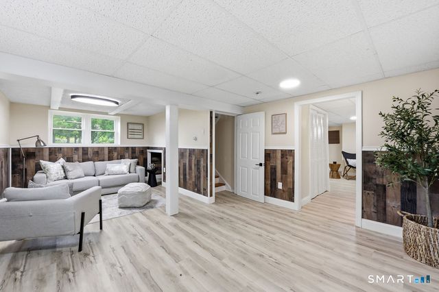 445 Lincoln Drive, Cheshire, CT 06410
