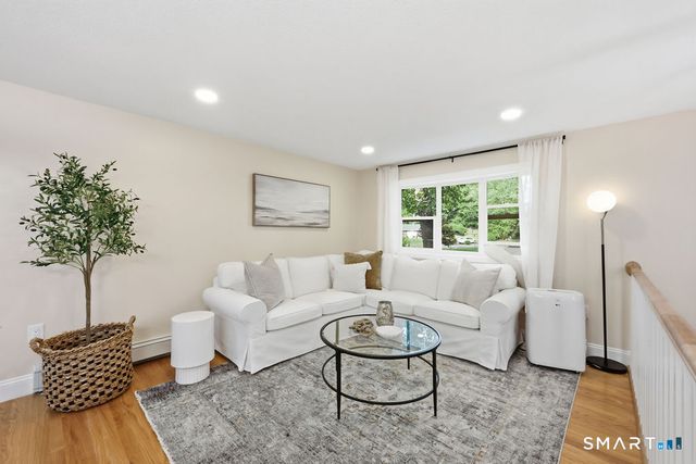 445 Lincoln Drive, Cheshire, CT 06410