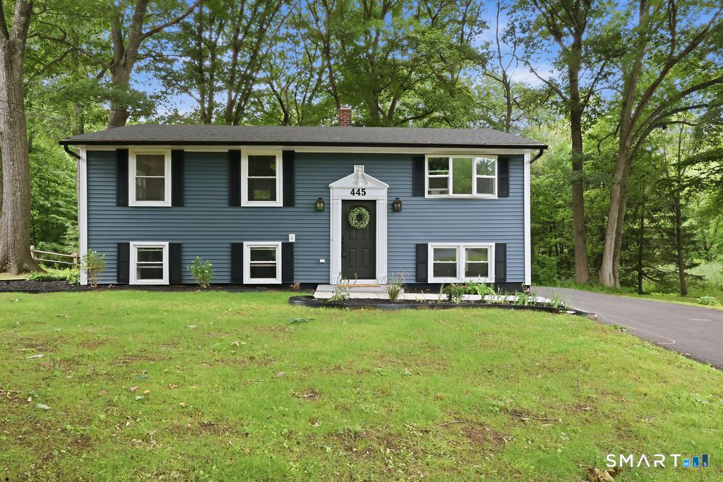 445 Lincoln Drive, Cheshire, CT 06410