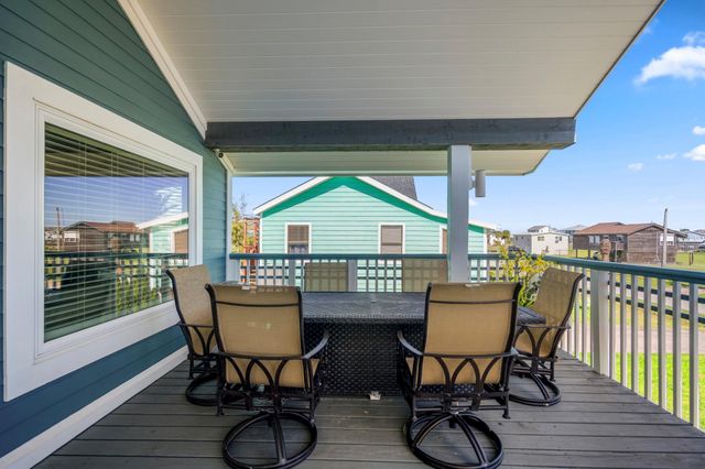 16544 John Silver Road, Jamaica Beach, TX 77554