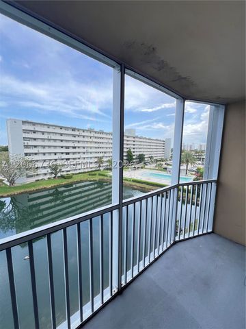 1770 NE 191st St 509-1, Miami, FL 33179