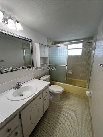 1770 NE 191st St 509-1, Miami, FL 33179