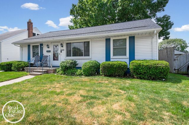 21600 Revere Street, Saint Clair Shores, MI 48080