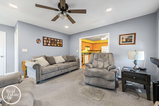 21600 Revere Street, Saint Clair Shores, MI 48080