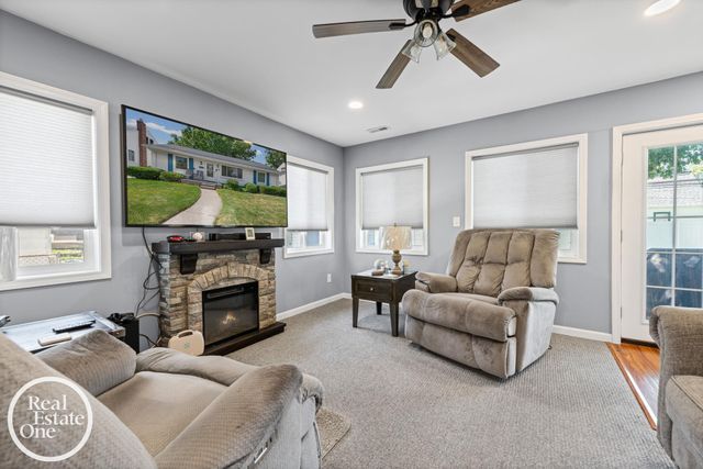 21600 Revere Street, Saint Clair Shores, MI 48080